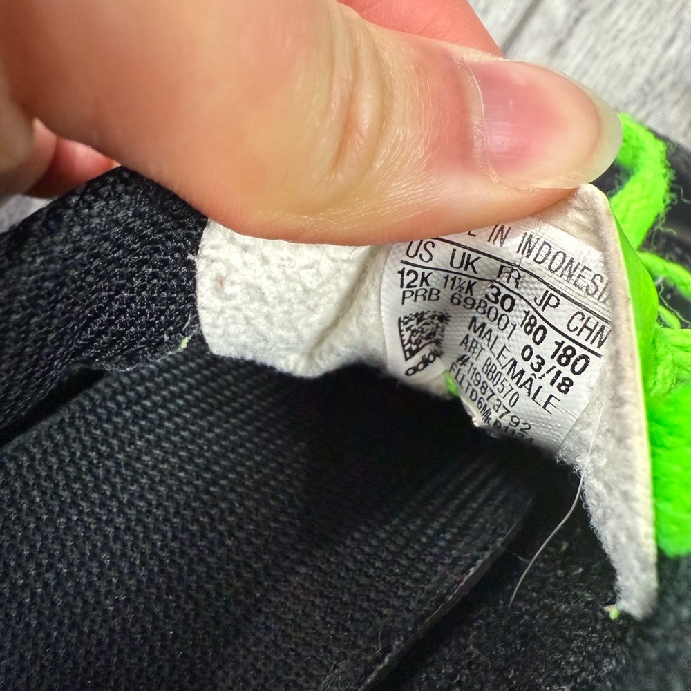 Adidas Kids Black/Green Soccer Cleats - Picture 9 of 9